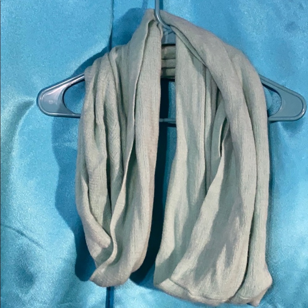 Never worn scarf